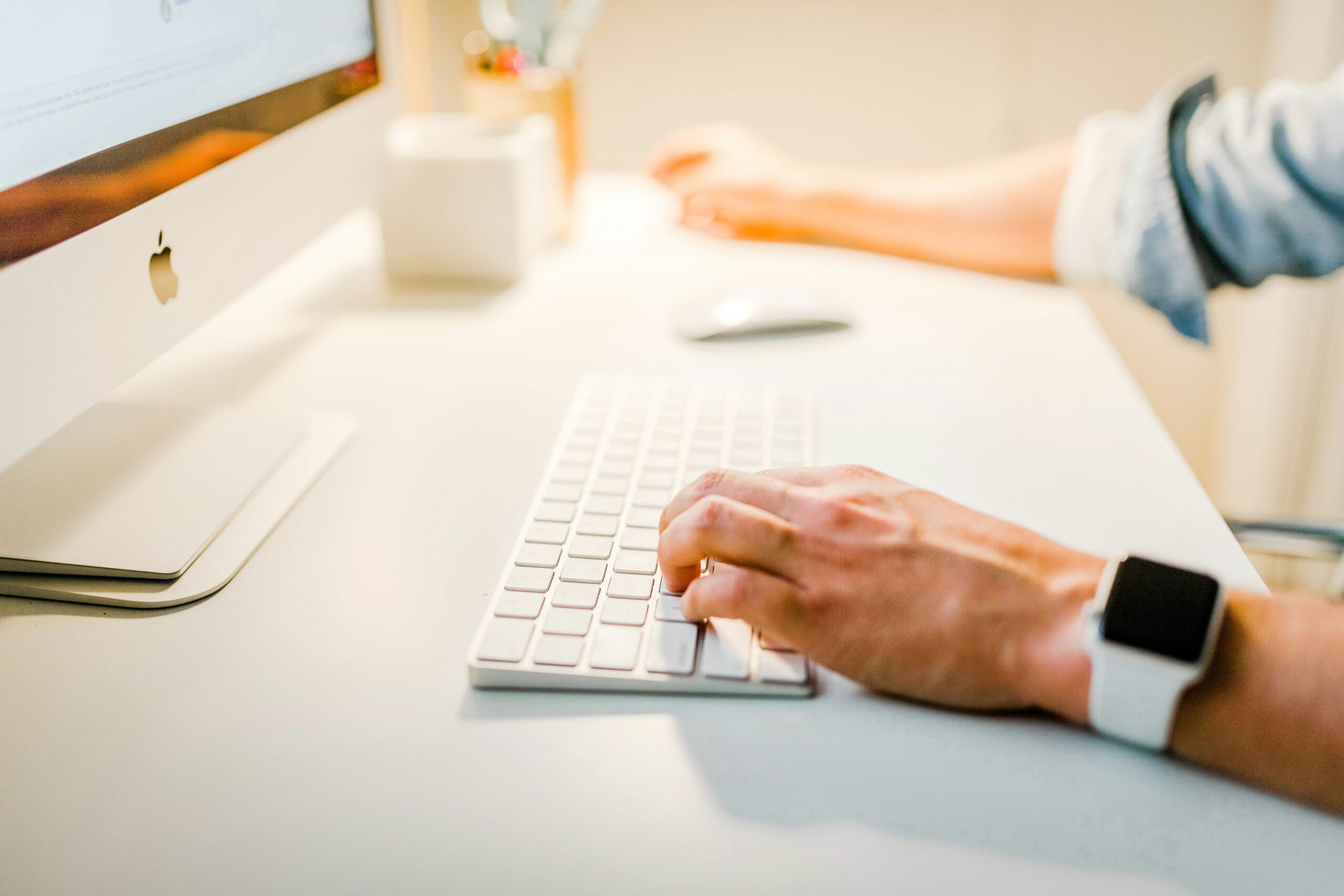 Como apresentar um SaaS em feira física: 7 formatos que realmente convertem